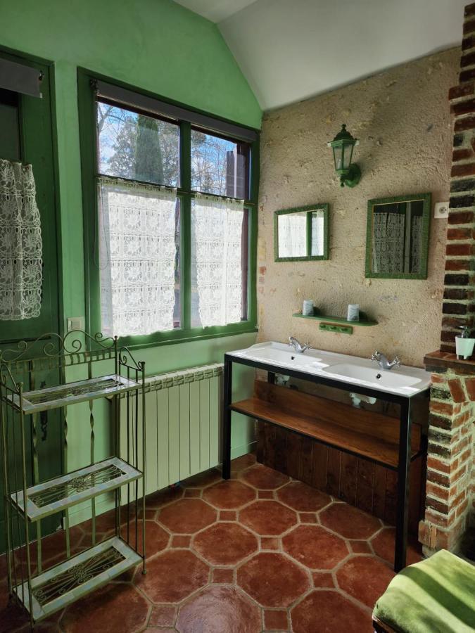 Manoir De La Maison Blanche Bed & Breakfast 3*