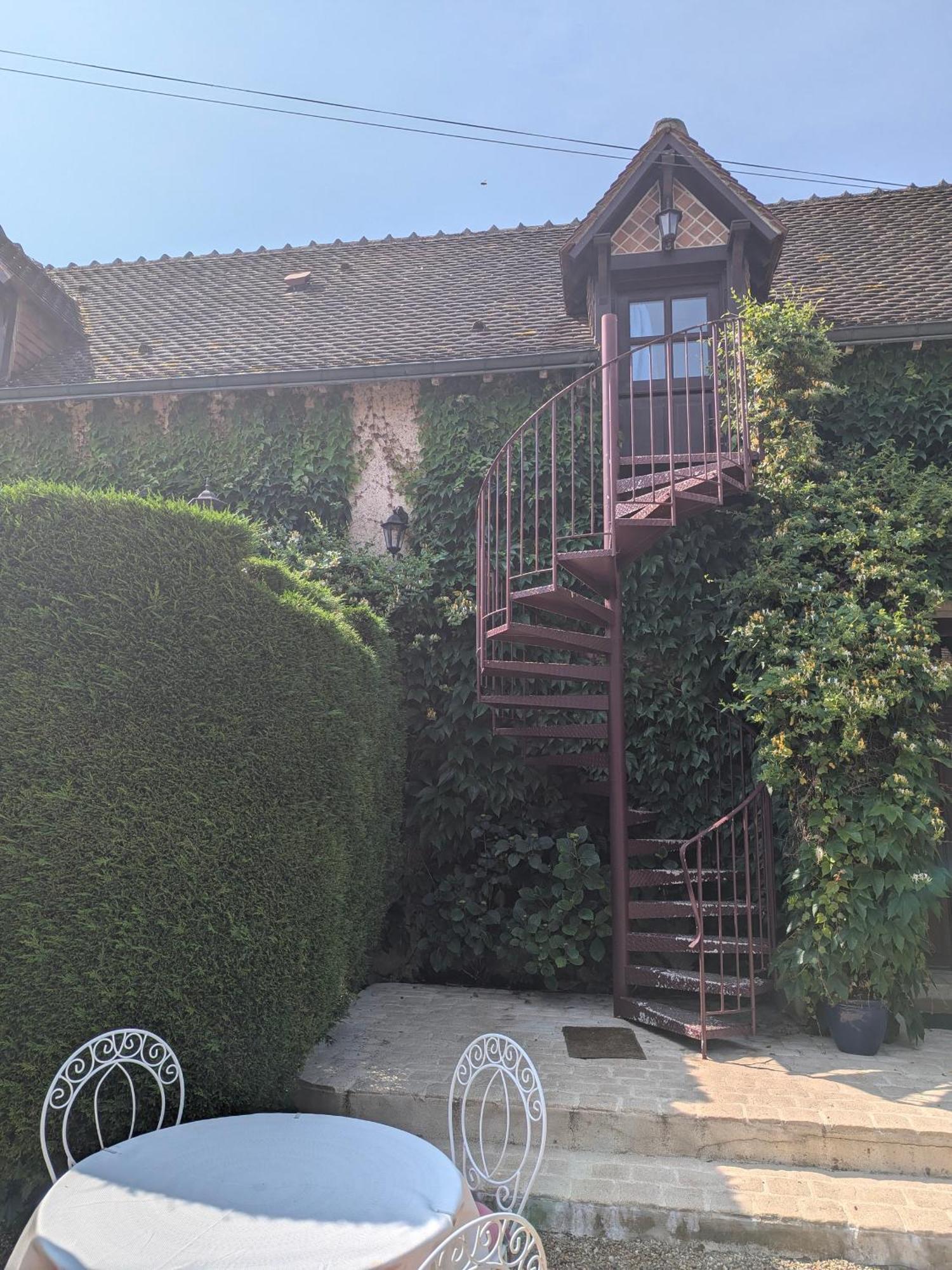 Manoir De La Maison Blanche Bed & Breakfast